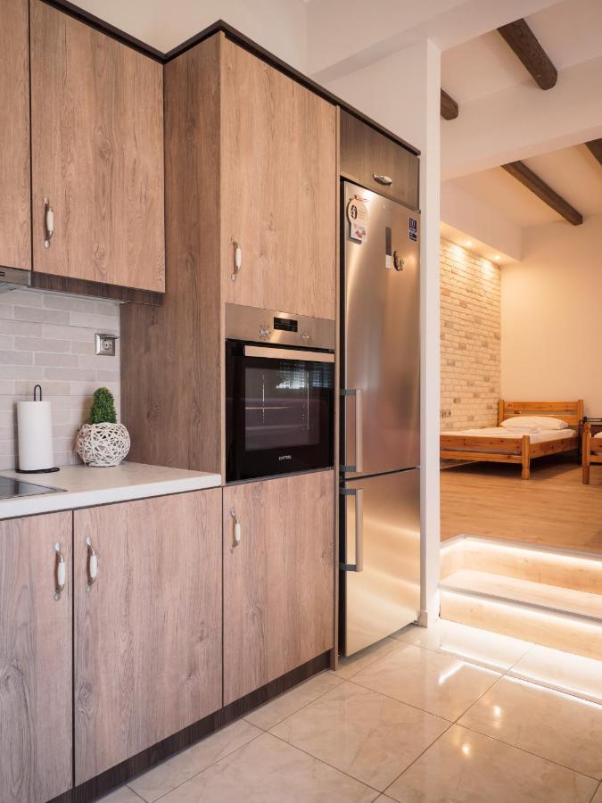 Kellys Cozy One Bedroom House Next To The Beach Ikonomianika Ngoại thất bức ảnh